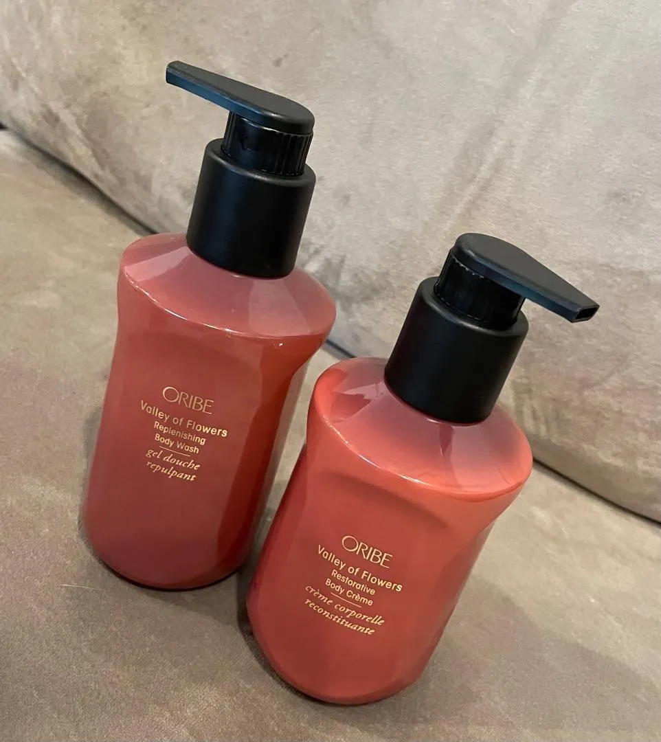 Oribe Valley of Flowers Restorative Body Crème bodycrème Standaard rijk