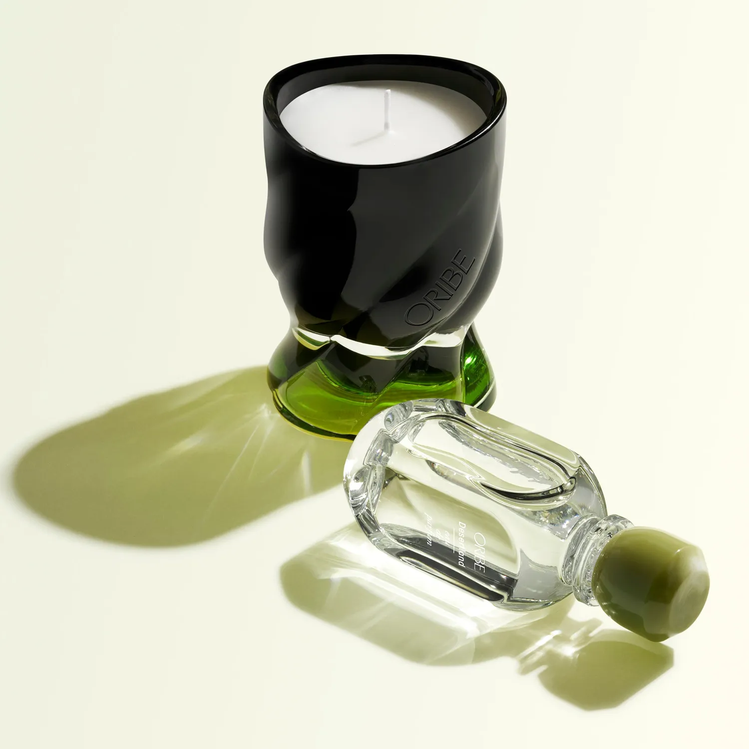 Oribe Desertland Scented Candle geurkaars standaard cederhout