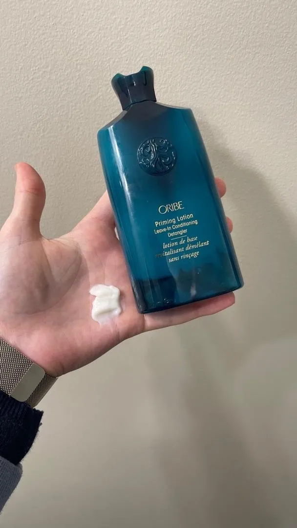 Oribe Priming Lotion leave-in conditioner standaard krul