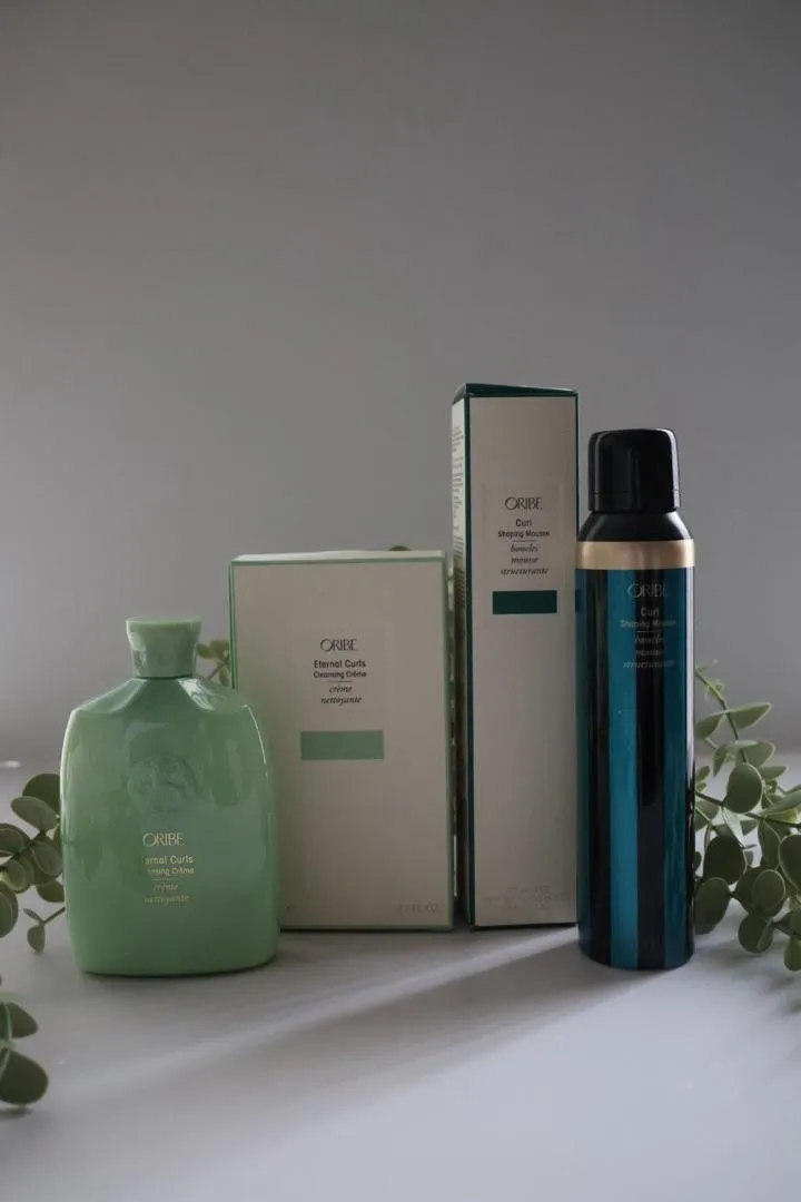 Oribe Curl Shaping haarmousse standaard kruldefinitie