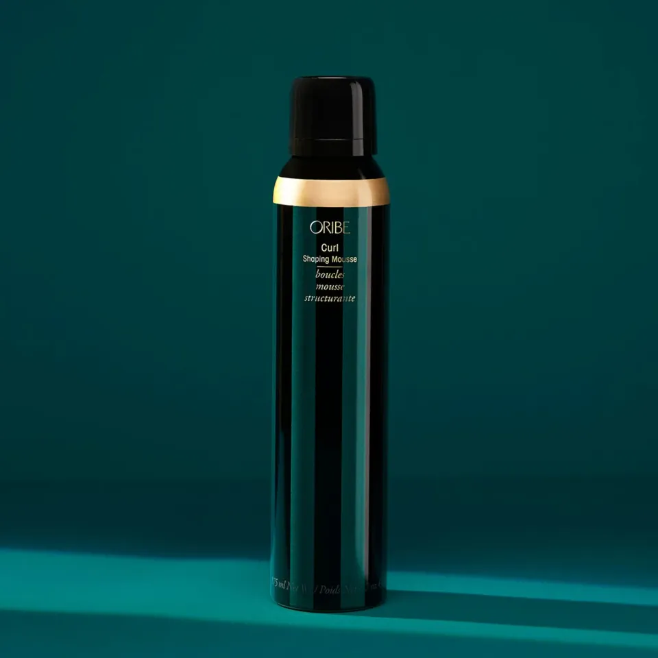 Oribe Curl Shaping haarmousse standaard kruldefinitie