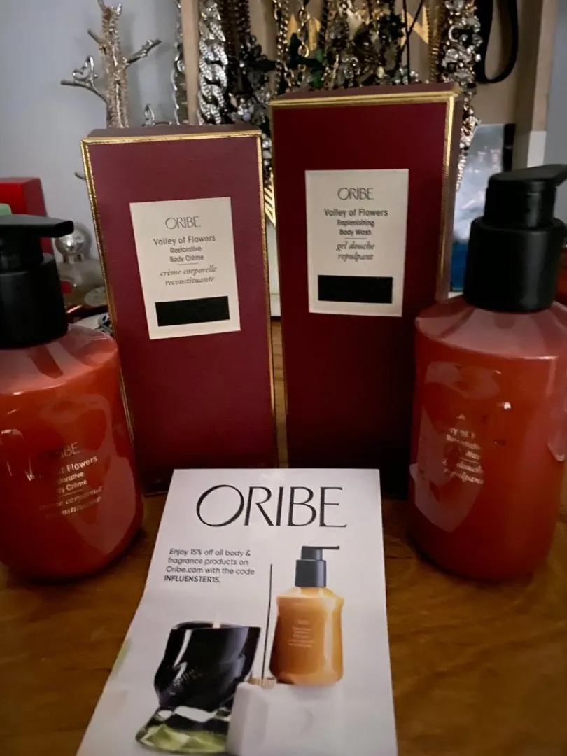 Oribe Valley of Flowers Restorative Body Crème bodycrème Standaard rijk