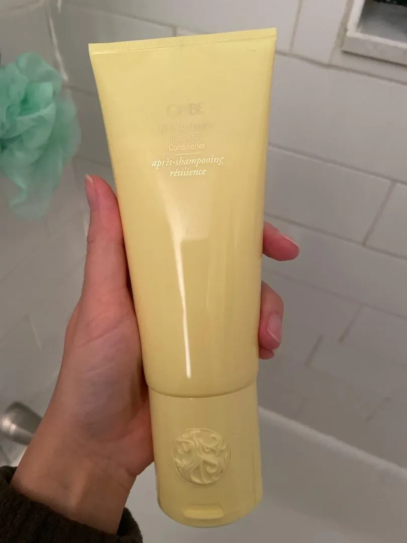 Oribe Hair Alchemy Resilience conditioner versterkend