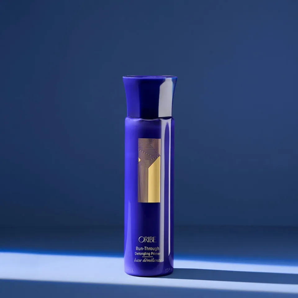 Oribe Run-Through primer standaard ontwarrend