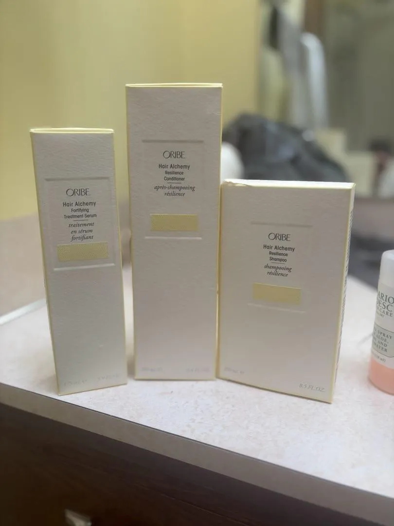 Oribe Hair Alchemy Fortifying haarserum breuk
