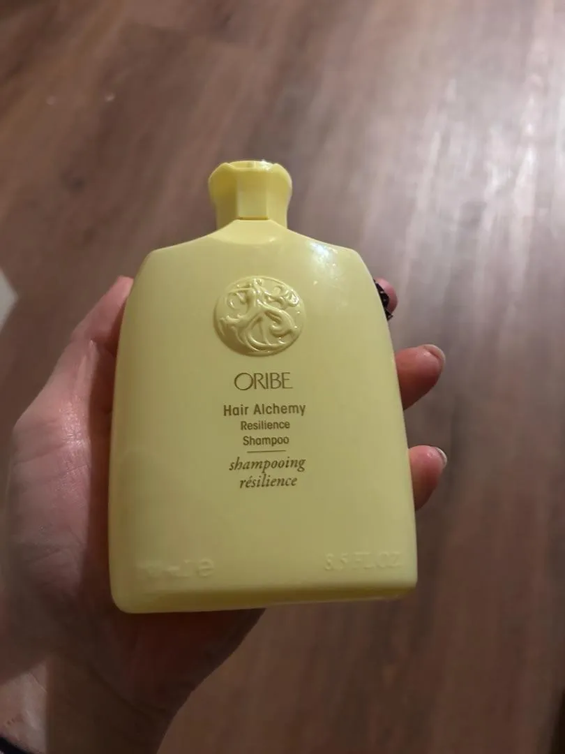 Oribe Hair Alchemy Resilience shampoo Standard versterkend