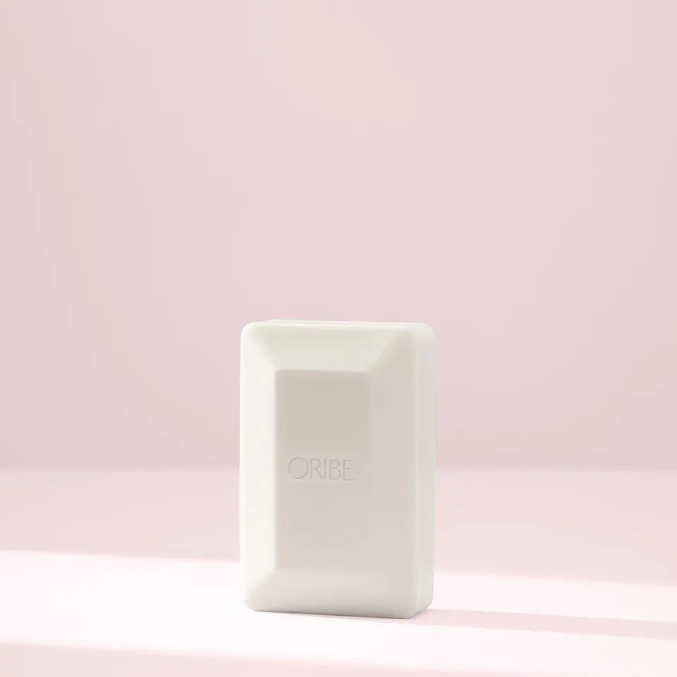 Oribe Valley of Flowers Soap zeep standaard bloemengeur