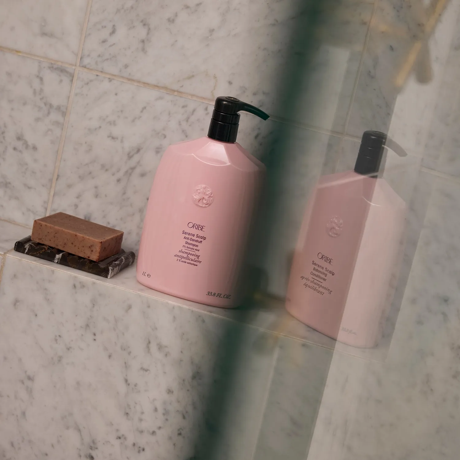 Oribe Serene Scalp Anti-Dandruff Shampoo shampoo standaard roos