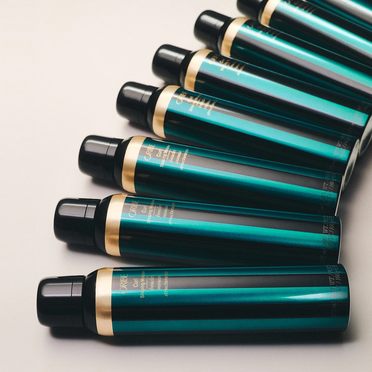 Oribe Curl Shaping haarmousse standaard kruldefinitie