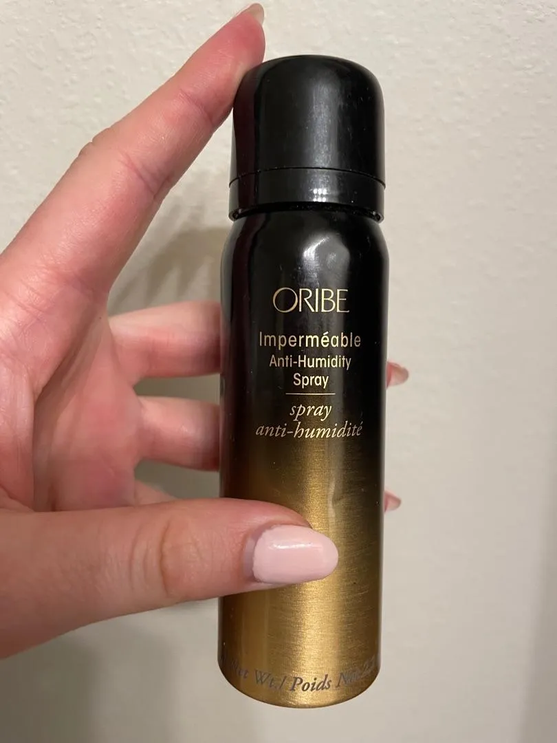 Oribe Imperméable Anti-Humidity haarspray standaard pluishaar