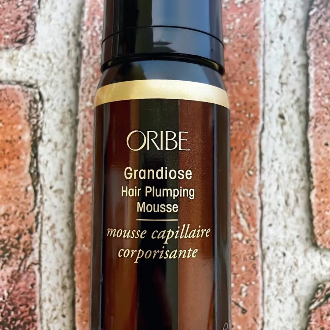 Oribe Grandiose Hair Plumping haarmousse standaard volume