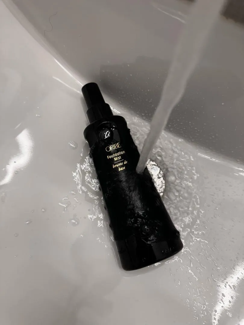 Oribe Foundation Mist stylingspray primer gewichtloos