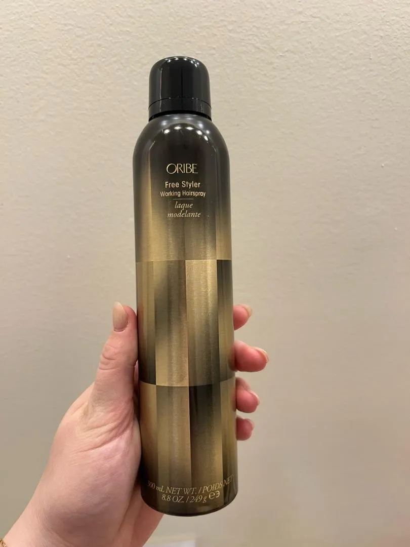 Oribe Free Styler working haarspray lichte hold