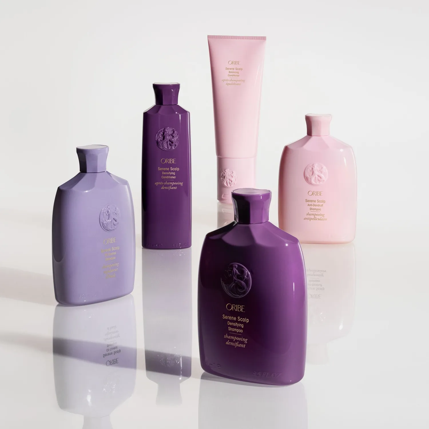 Oribe Serene Scalp Oil Control Shampoo vet haar