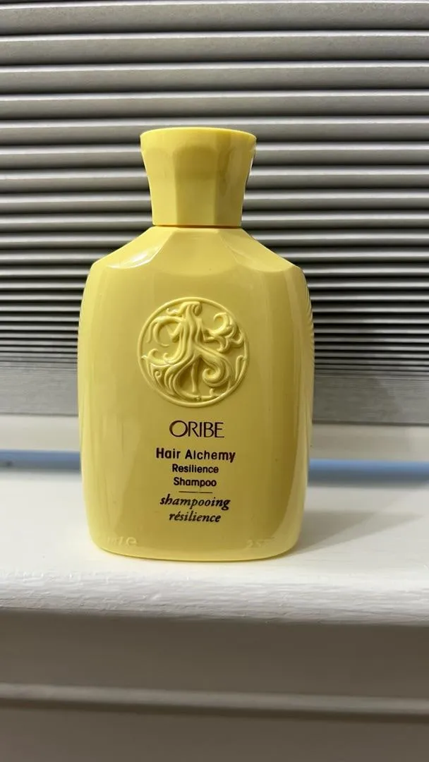 Oribe Hair Alchemy Resilience shampoo Standard versterkend