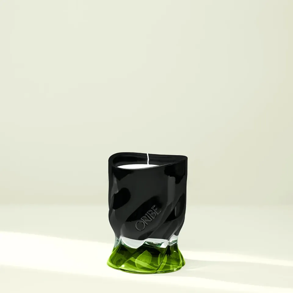 Oribe Desertland Scented Candle geurkaars standaard cederhout