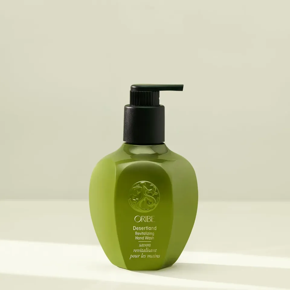 Oribe Desertland Revitalizing Hand Wash handzeep jeneverbes