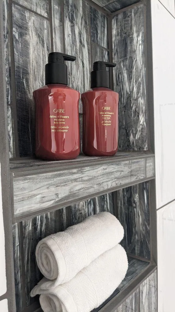 Oribe Valley of Flowers Restorative Body Crème bodycrème Standaard rijk