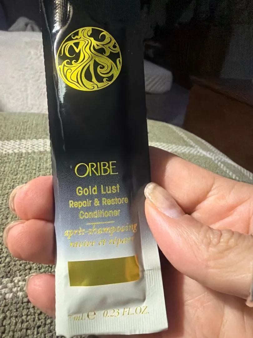 Oribe Gold Lust Repair Restore conditioner Standard hydraterend