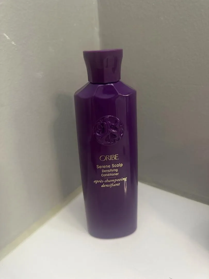 Oribe Serene Scalp Densifying Conditioner conditioner standaard volume