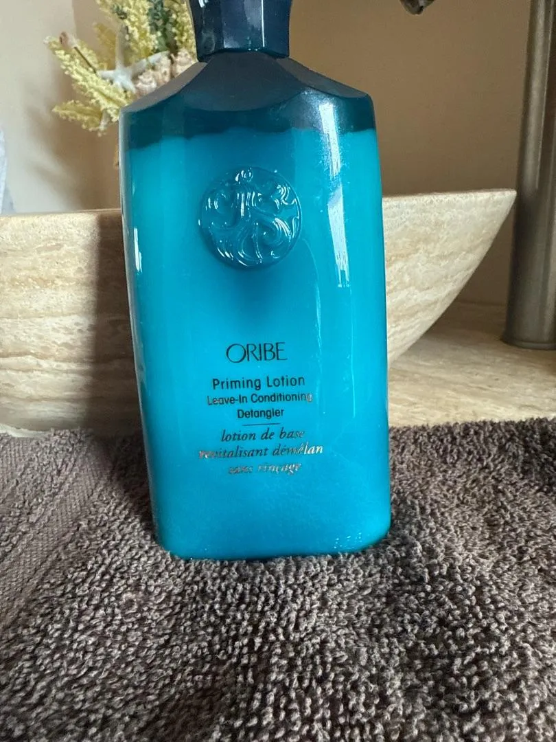 Oribe Priming Lotion leave-in conditioner standaard krul