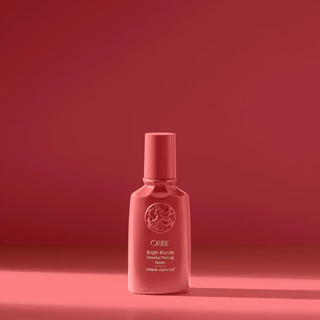 Oribe Bright Blonde priming serum blond ontgeelt
