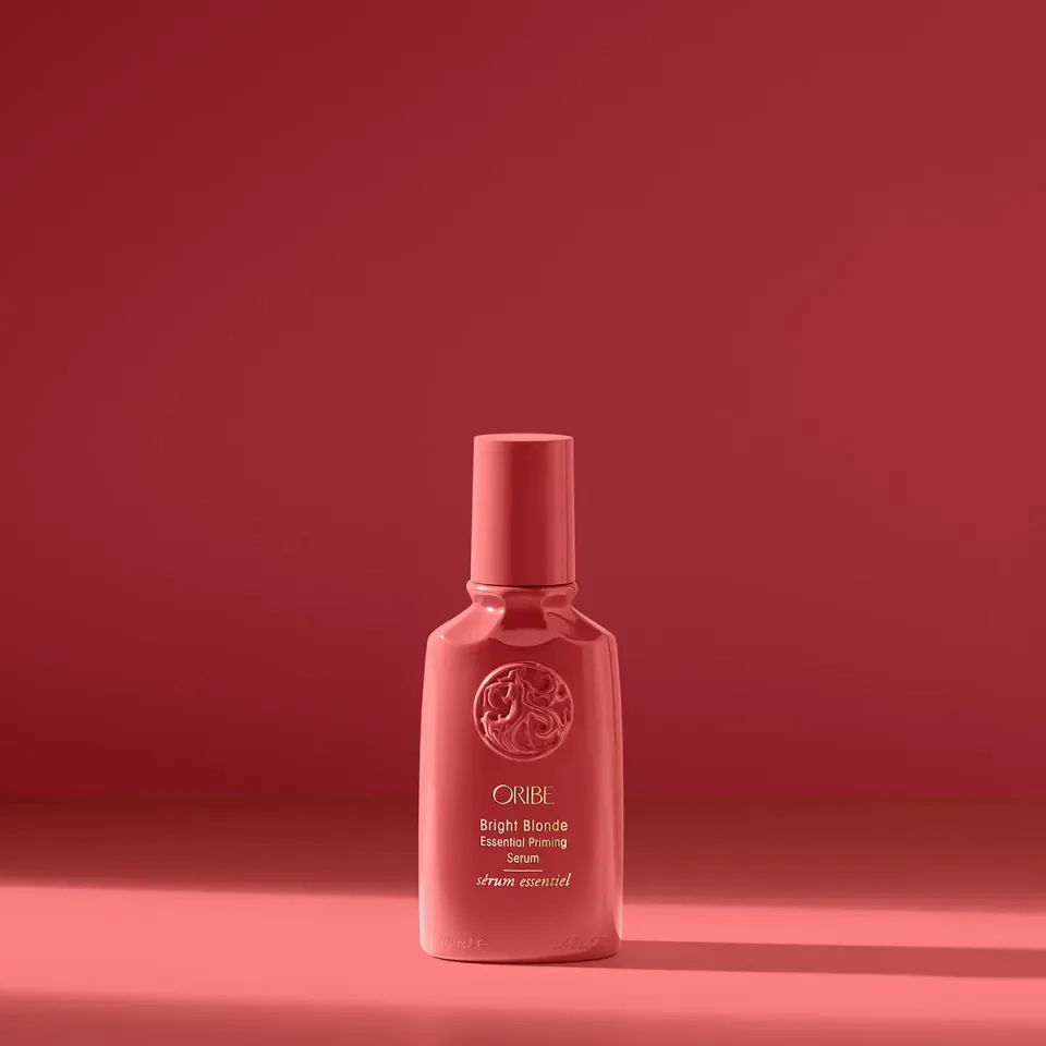 Oribe Bright Blonde priming serum blond ontgeelt