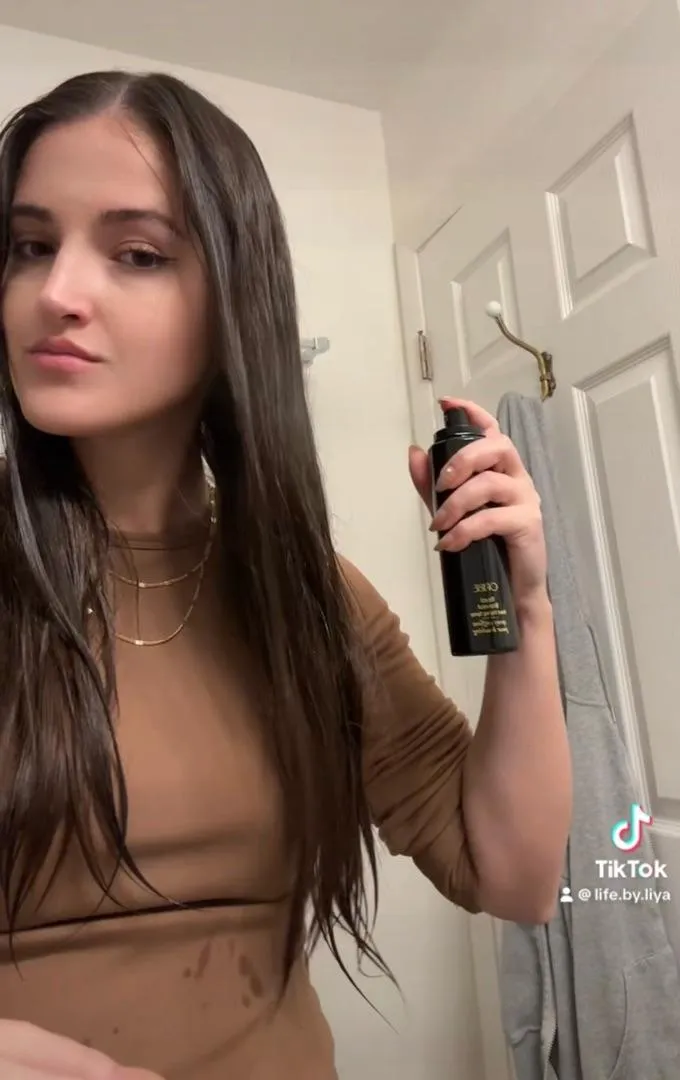 Oribe Royal Blowout hitte spray gladde blowout