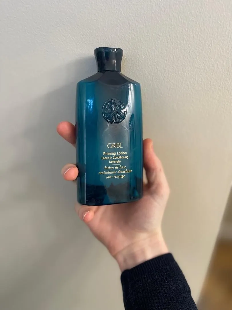 Oribe Priming Lotion leave-in conditioner standaard krul