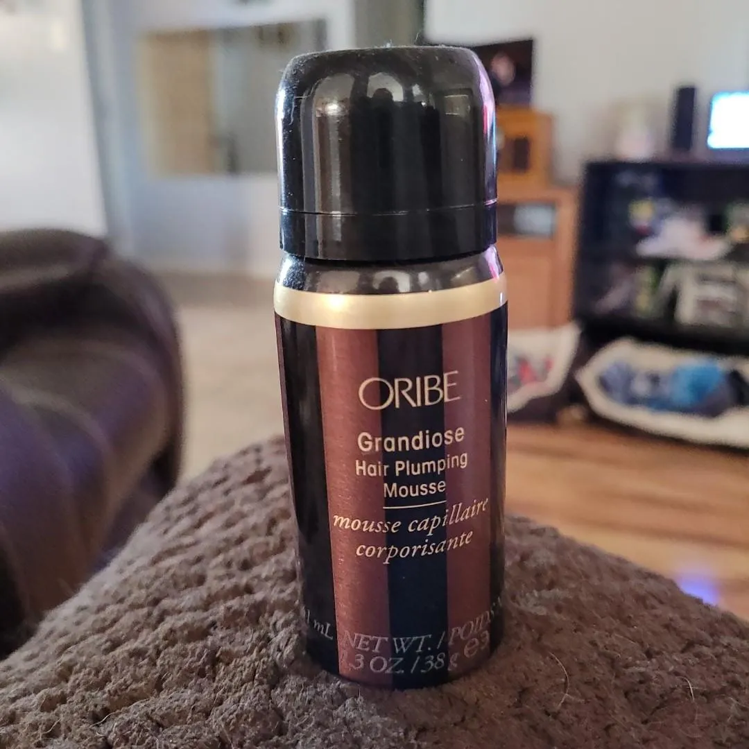 Oribe Grandiose Hair Plumping haarmousse standaard volume